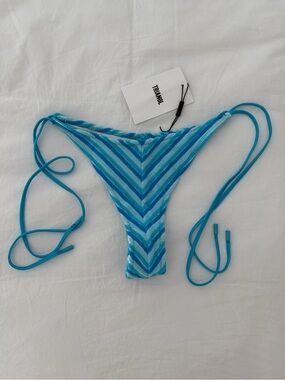 Triangl sour stripe cheekiest bottoms
L brand new